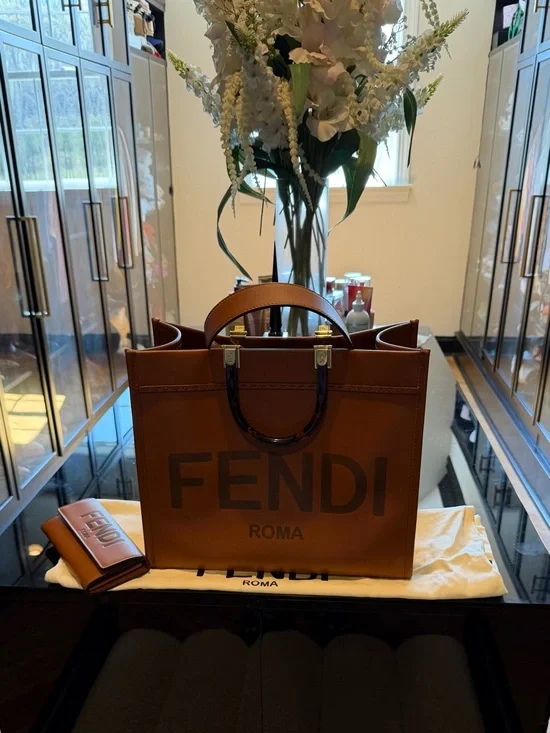Fendi Cognac Leather Tote with Tortoiseshell Handles - Picture 2 of 7